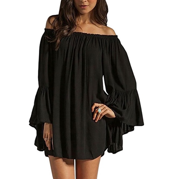 Boutique Dresses & Skirts - Summer Boho Chic Black Off Shoulders Mini Dress